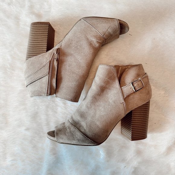 APT9 Open Toe Suede Ankle Boots - Picture 1 of 3